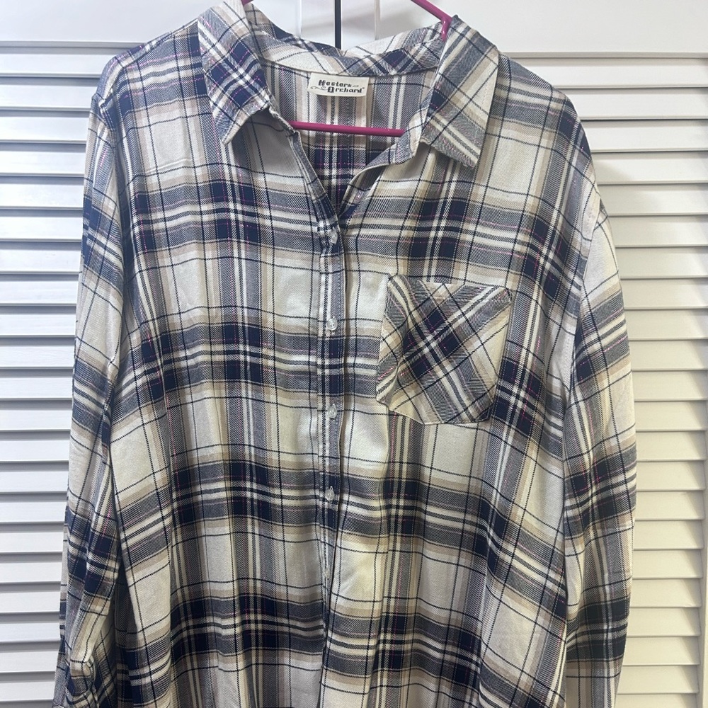 Xl button up plaid navy with pink threads